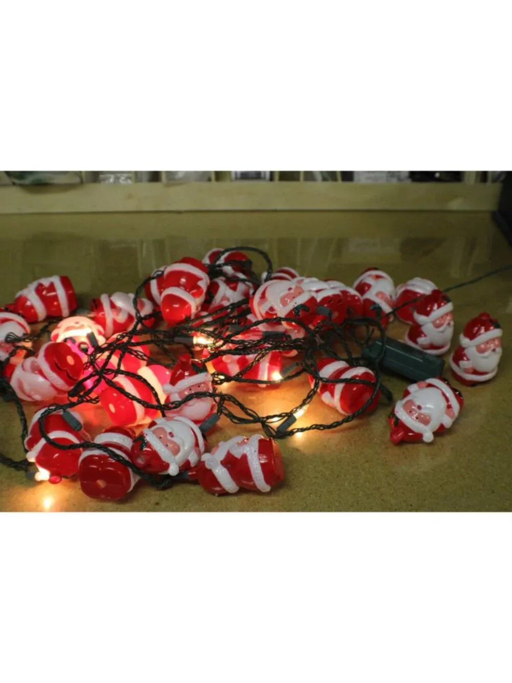 Santa Claus Light Syncing Music Blow Mold Lights Holiday 20ct Red White Plastic
